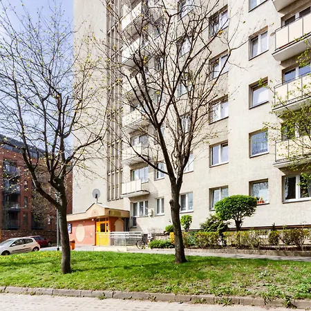 アパート Cozy By Bookinghost